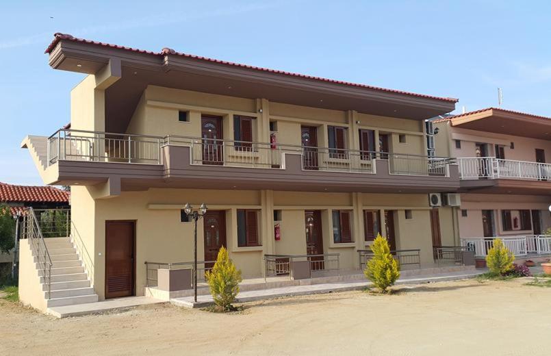 House Akis New Sarti Apartment Ngoại thất bức ảnh
